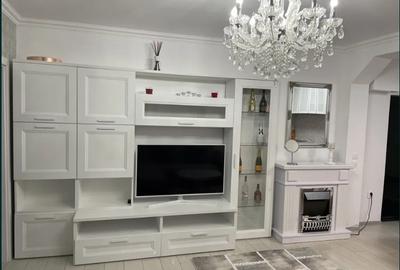 Metrou Piata Romana,renovat,boxa ,mobilat si utilat complet lux - 3