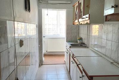 Garsonieră decomandată în Tractorul - 7