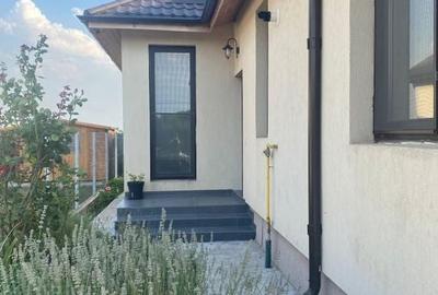 Casa pe  parter,prima inchiriere,zona linistita - 8