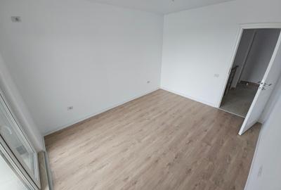 Apartament cu 3 camere decomandat în 13 Septembrie - 19