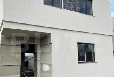 Casă cu 4 camere cu Teren 213 Mp în Central - 2