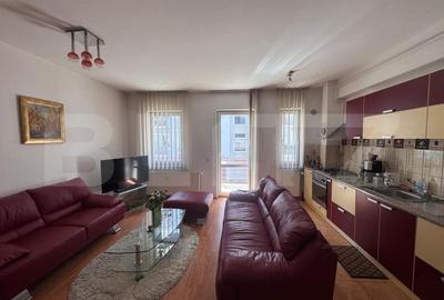 Apartament de vanzare, cu 3 camere, 72,5 mp, zona cent