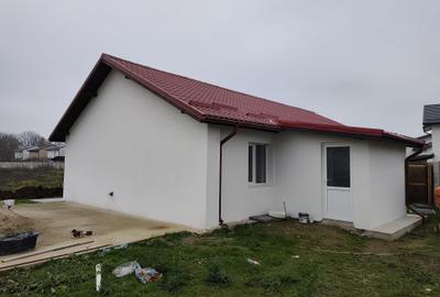 FARA COMISIOANE aproape de asfalt casa cu 3 camere PARTER pod terasa camera tehn - 5