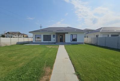 Casă individuală cu 4 camere cu Canalizare în Domnești - 4