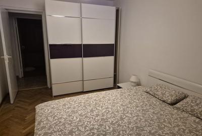 Apartament cu 3 camere semidecomandat în Central - 2