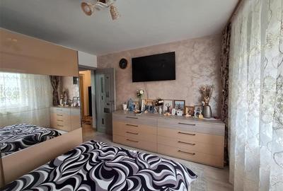 Apartament cu 3 camere decomandat, mobilat în 9 Mai - 3