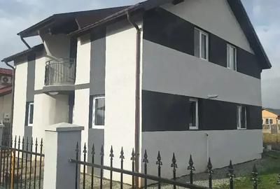 Casă cu 5 camere cu Teren 500 Mp în Micești - 8