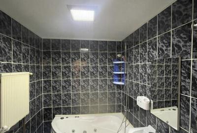 Apartament de vanzare, cu 2 camere decomandat, 50mp, etaj 4, - 8