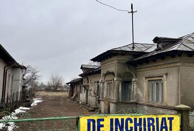 Casă cu 4 camere cu Teren 1000 Mp în Brezoaele - 2
