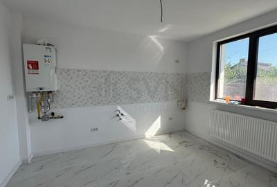 REV2005046 VILA DE VANZARE 4 CAMERE BUFTEA-CREVEDIA LANGA PADURE - 10