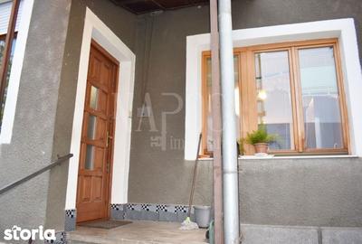 Apartament cu 5 camere în Central