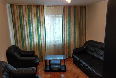 Apartament cu 3 camere decomandat în Central - 1