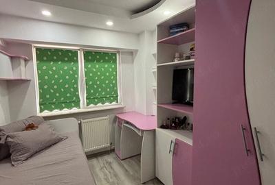 Apartament cu 3 camere decomandat în Prundu - 4