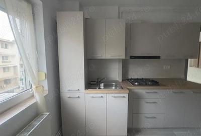 Apartament cu 2 camere semidecomandat, mobilat în Ultracentral