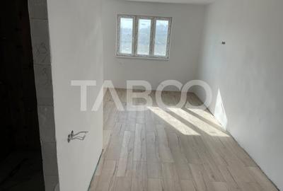 Apartament spatios de vanzare cu 2 camere balcon - 4