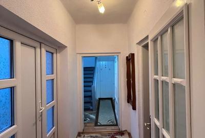 Casă cu 4 camere în Central - 6