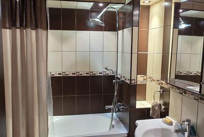 Apartament cu 3 camere decomandat în Aradului - 2