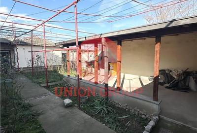 Casă cu Teren 290 Mp în Palas