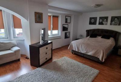 Apartament cu 4 camere decomandat în Ultracentral - 1