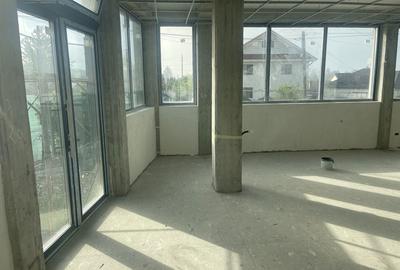 Spațiu comercial, de 360 mp, în Central - 2