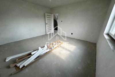 Casă cu 2 camere cu Teren 820 Mp în Totoi - 9