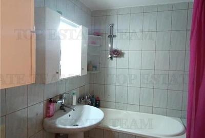 Super apartament decomandat cu 2 camere si balcon in sect. 6, in zona Dr. Sarii - 5