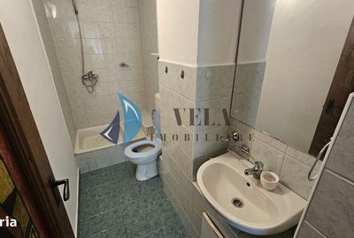 Apartament cu 3 camere decomandat în Cornișa - 8