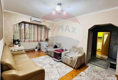 Apartament cu 3 camere semidecomandat, mobilat în Rogerius - 2