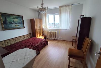 Apartament cu 3 camere decomandat, mobilat în 8 Martie - 9
