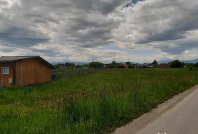 Teren de 2325 mp, în Central - 8