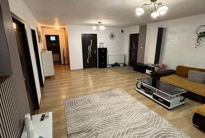 Casă cu Teren 303 Mp în Poarta Albă - 2