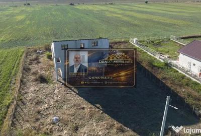 Casă cu 2 camere cu Teren 1500 Mp în Munteni - 2