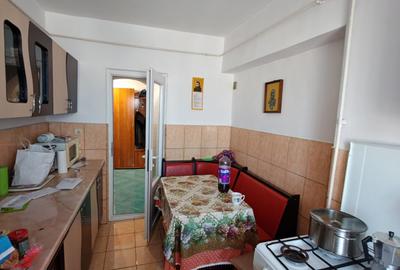 De vanzare apartament spatios cu 4 camere decomandate, zona gării - 4