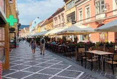 Garsonieră decomandată, mobilată în Central - 3