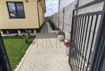 Duplex cu 3 camere cu Canalizare în Moșnița Veche - 3