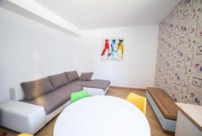 Apartament cu 2 camere semidecomandat, mobilat în Sopor