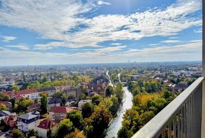 Penthouse cu 4 camere, mobilat în Central - 18