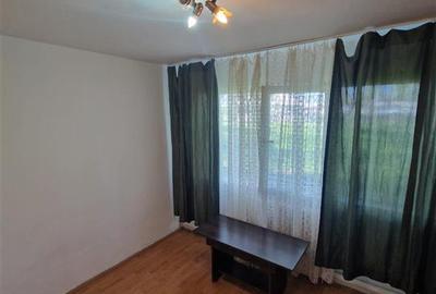 Garsonieră decomandată în Buziașului - 1