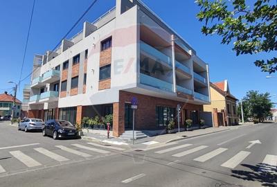 Spatiu comercial ori birouri de inchiriat, zona ultracentrala, Oradea