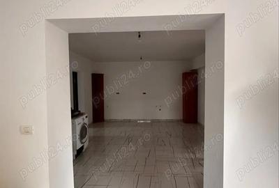 Oportunitate! Doua case + 1.400 mp teren Checea - 3