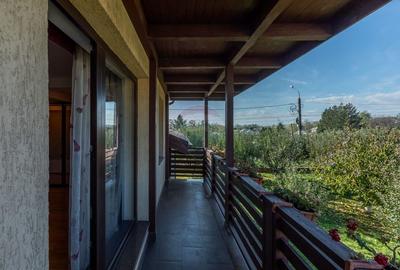 Casă cu 7 camere cu Teren 1617 Mp în Central - 37