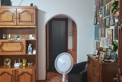 Apartament 2 camere str. Aleea Florilor - 1