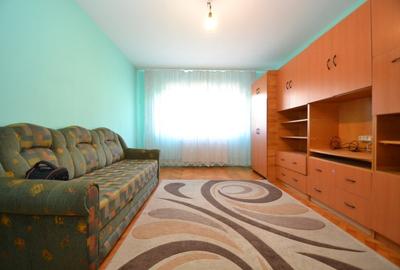 2 camere, decomandat, zona Lipovei,et.2 - 2