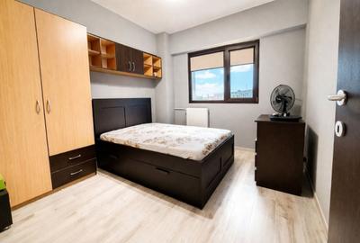 Apartament cu 4 camere decomandat, mobilat în Apărătorii Patriei