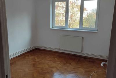 Apartament cu 2 camere semidecomandat în Crâng - 8