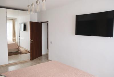 Apartament cu 4 camere semidecomandat, mobilat în 1 Mai - 21