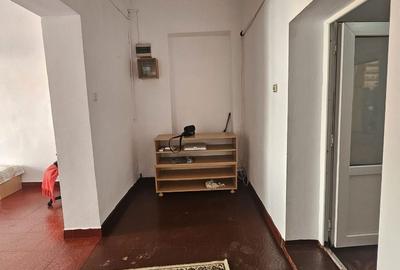 Spațiu comercial, de 50 mp, în Decebal - 6