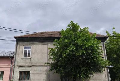 Casă cu 8 camere cu Teren 415 Mp în Drăgășani - 9