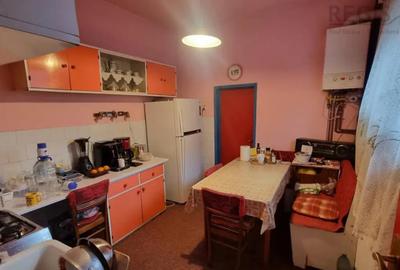 Casă cu 5 camere cu Teren 240 Mp în Zizin - 6