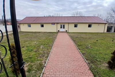 Spațiu comercial, de 1,300 mp, în Radimna - 1